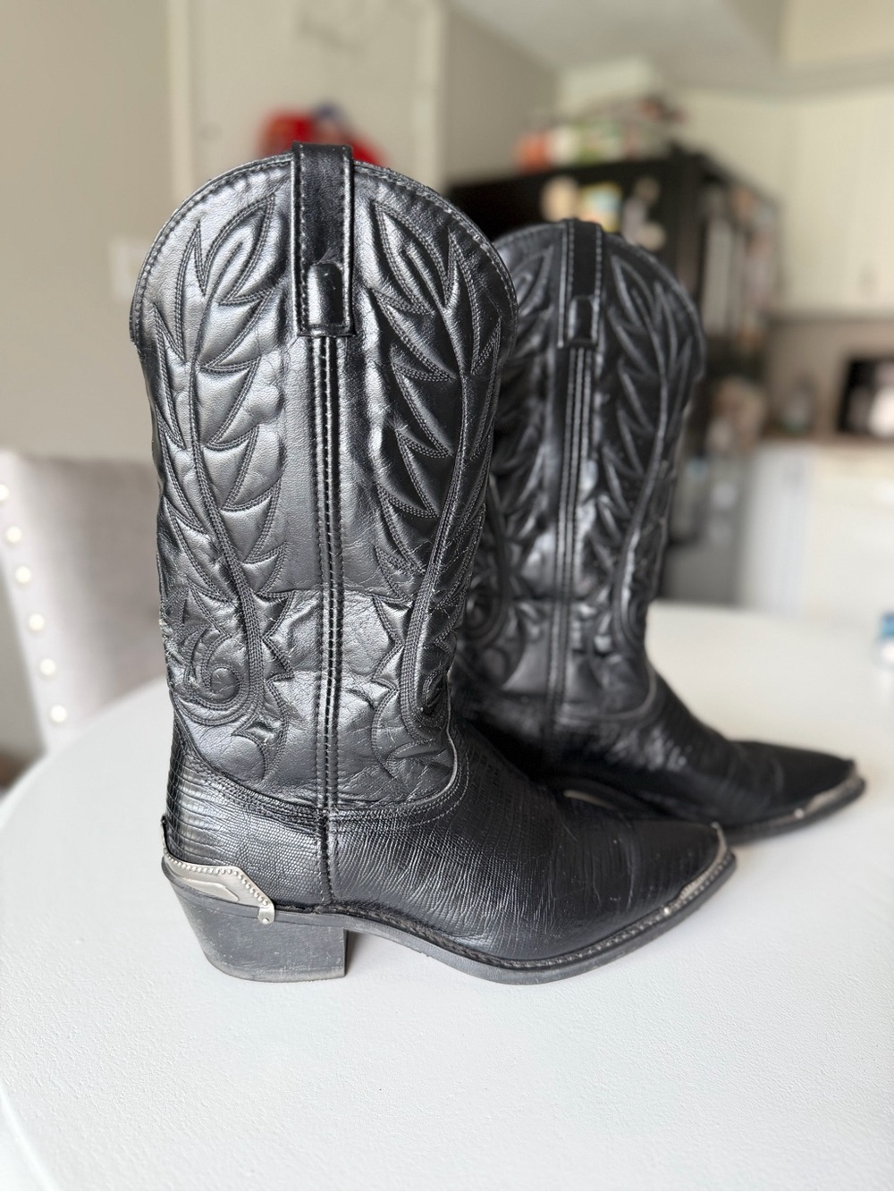 Men’s Dingo Black Leather Western Cowboy Boots with Silver Toe Accents - Picture 6 of 16